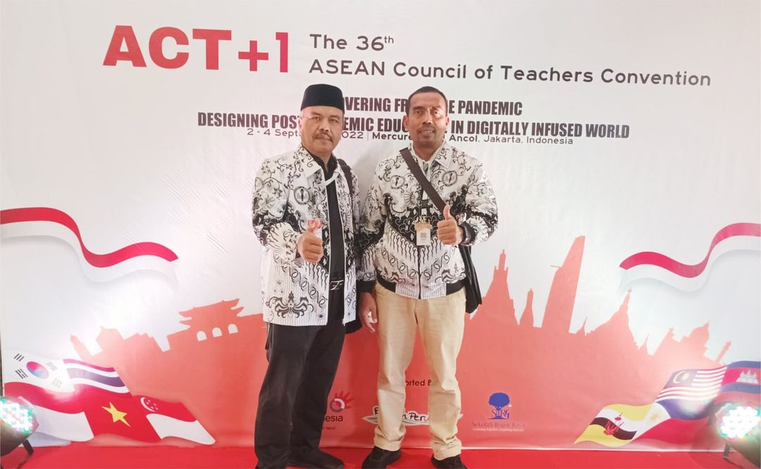 Ketua PGRI dan Sekretaris PGRI Kota Semarang mewakili PGRI Kota Semarang dalam kegiatan ACT di Jakarta