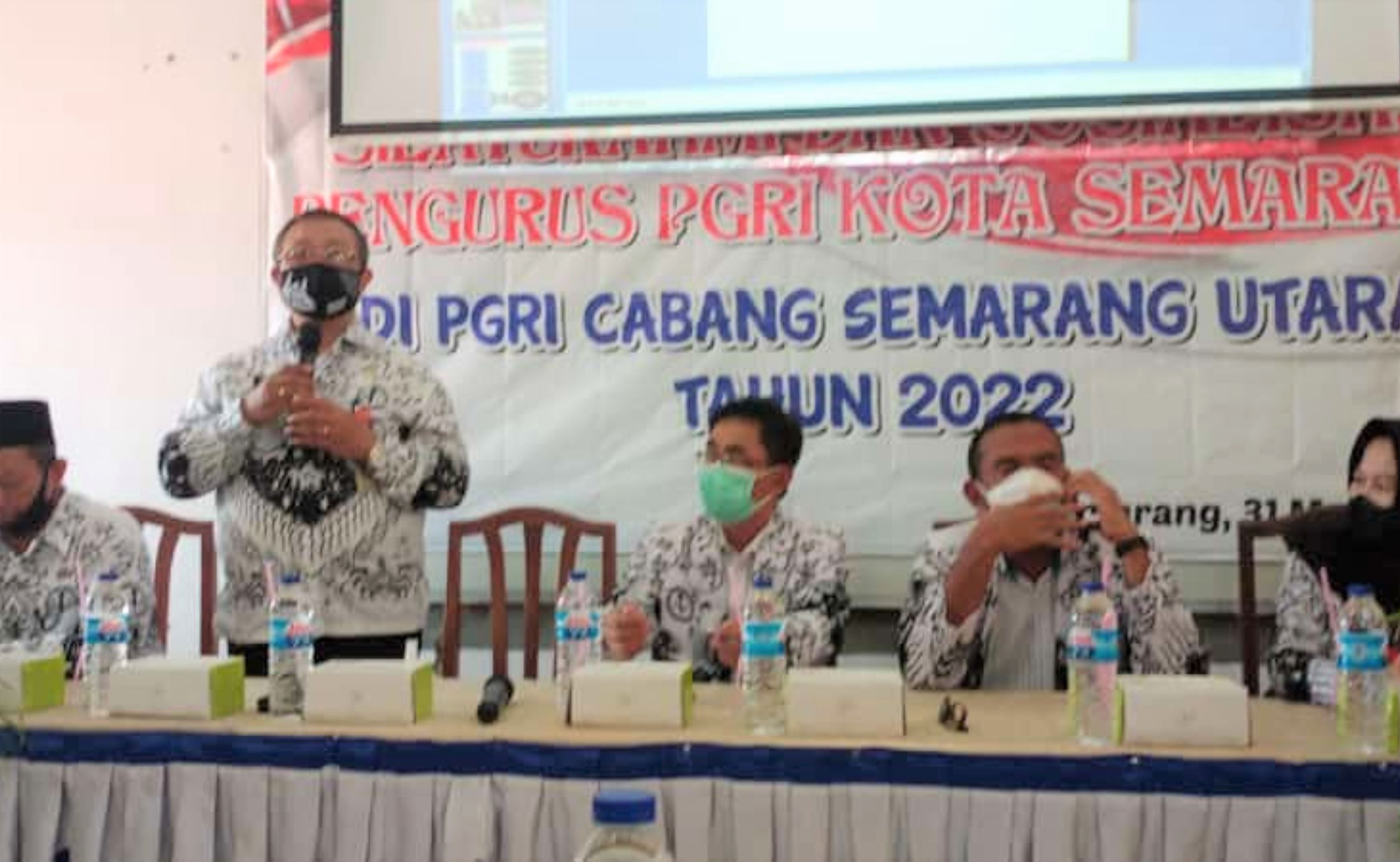 Silaturrahmi dan Sosialisasi Sistem Keanggotaan Baru oleh Pengurus PGRI Kota Semarang di PGRI Cabang Semarang Utara